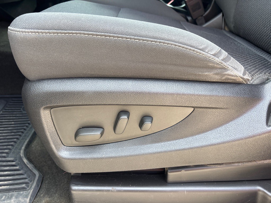 2015 Chevrolet Silverado 1500 Image 19