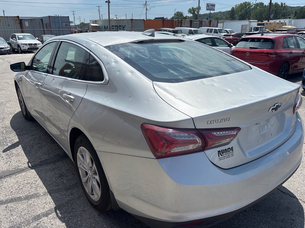 2022 Chevrolet Malibu Image 13
