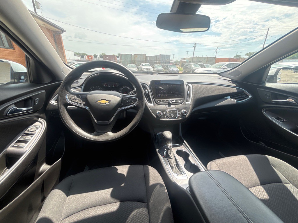 2022 Chevrolet Malibu Image 22