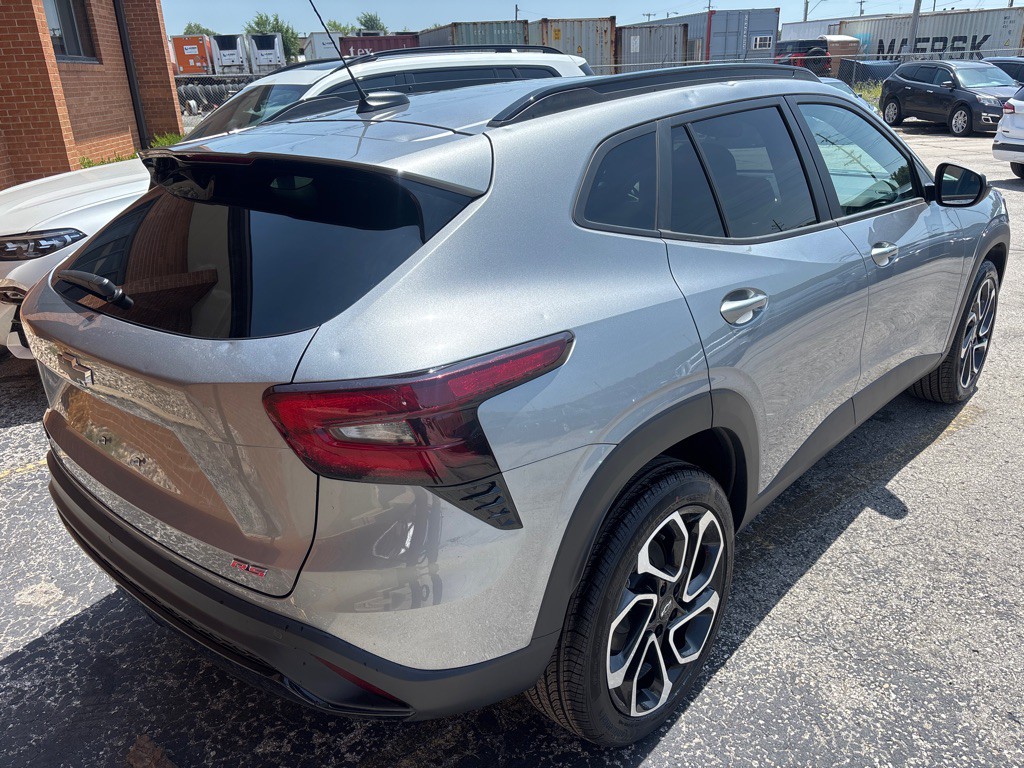 2025 Chevrolet Trax Image 8