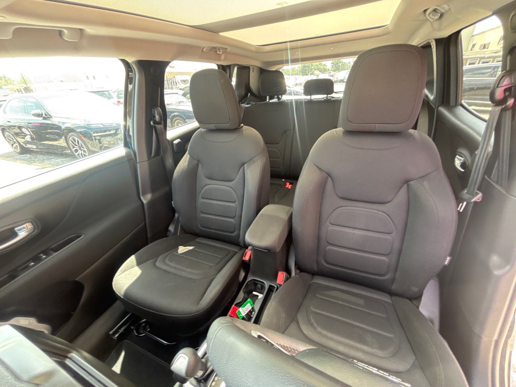 2021 Jeep Renegade Image 21