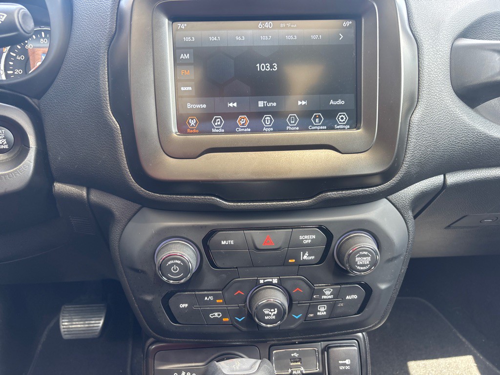 2021 Jeep Renegade Image 29