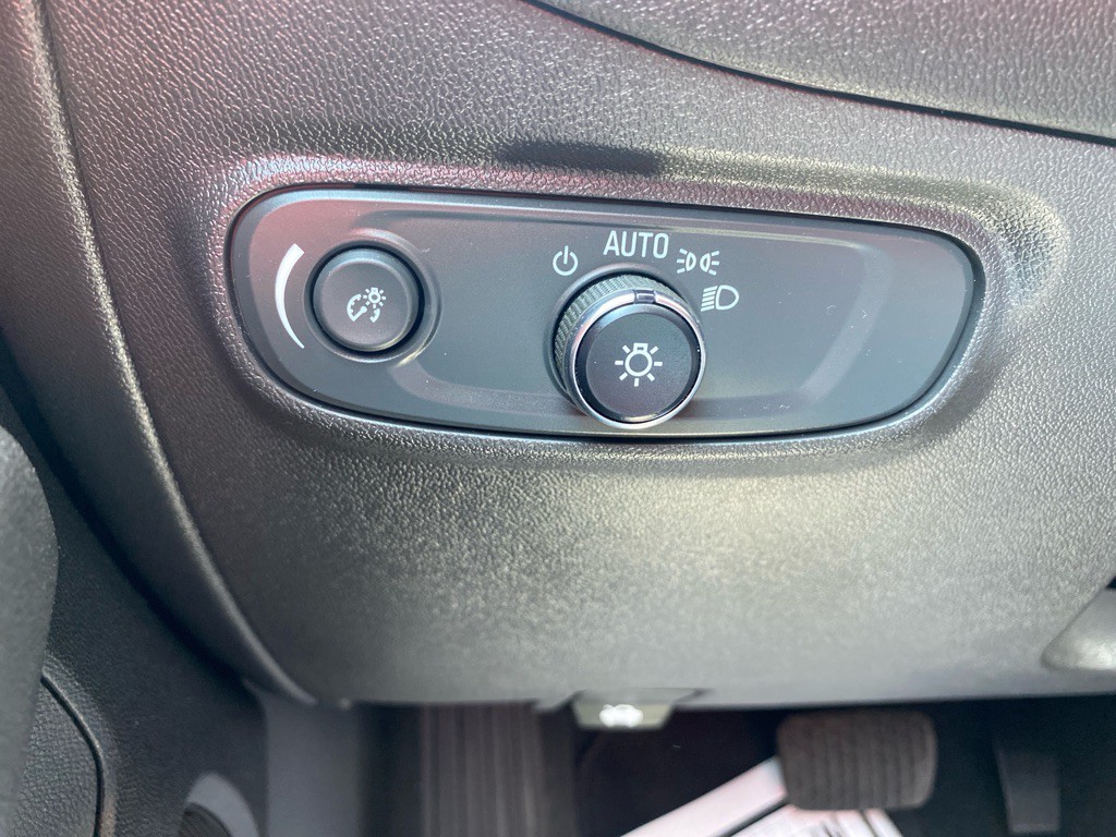 2023 Chevrolet Equinox Image 15