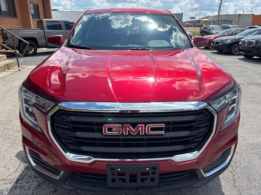2024 GMC Terrain Image 3