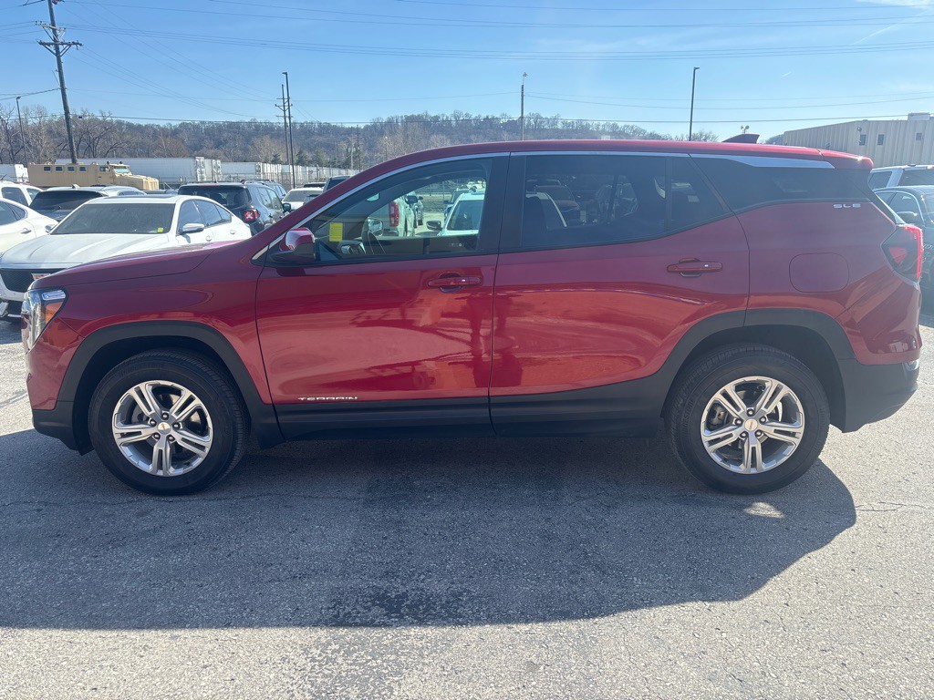 2024 GMC Terrain Image 9