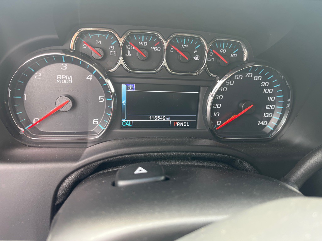 2019 Chevrolet Tahoe Image 3