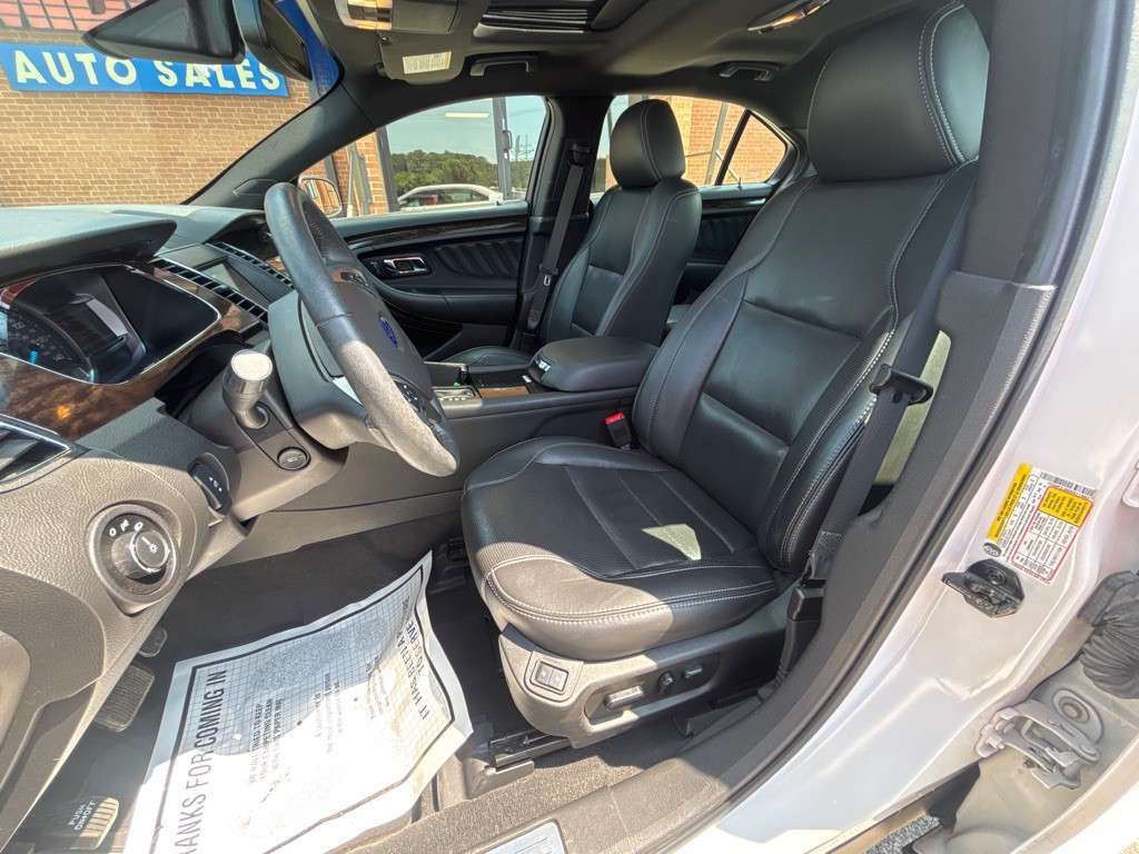 2019 Ford Taurus Image 16
