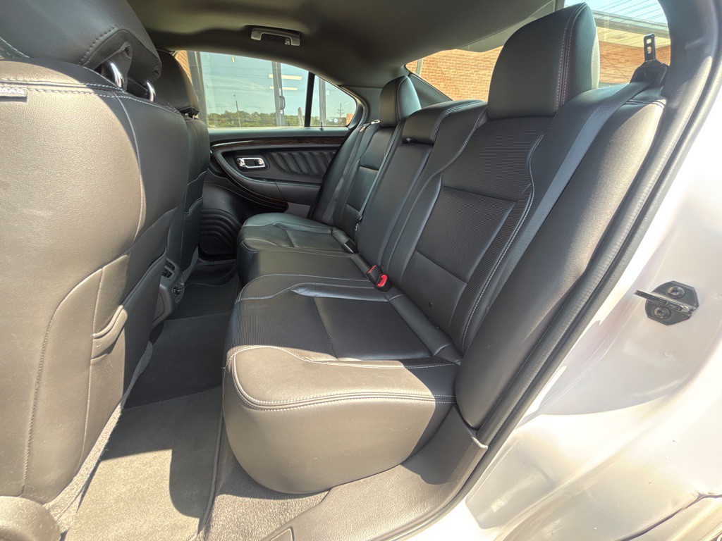 2019 Ford Taurus Image 20
