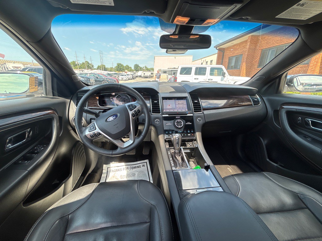 2019 Ford Taurus Image 22