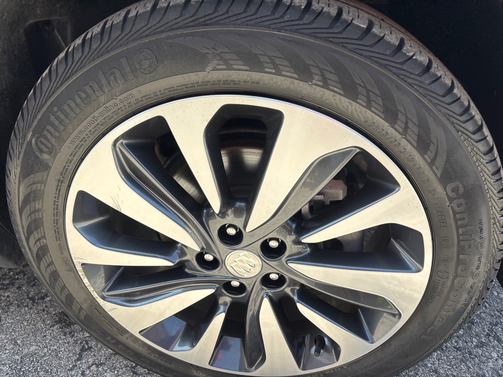 2021 Buick Enclave Image 6