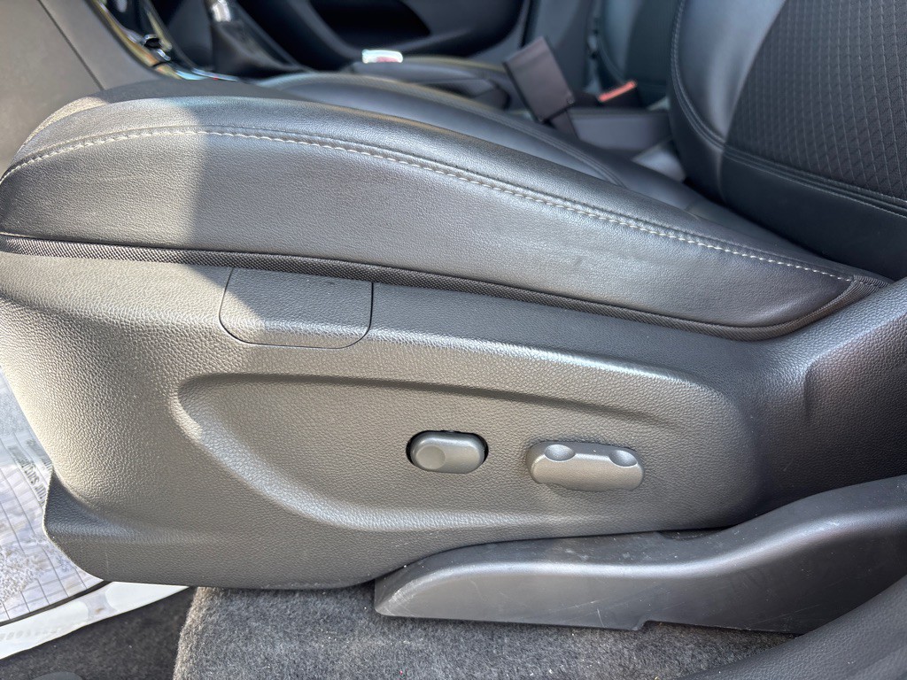 2021 Buick Enclave Image 16