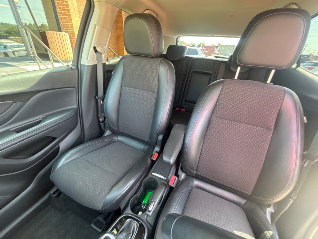 2021 Buick Enclave Image 17