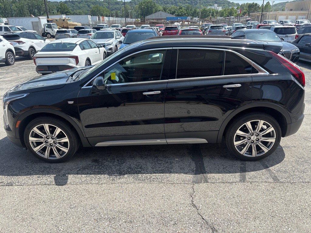 2019 Cadillac XT4 Image 1