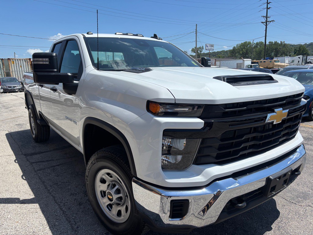 2024 Chevrolet Silverado 1500 Image 4