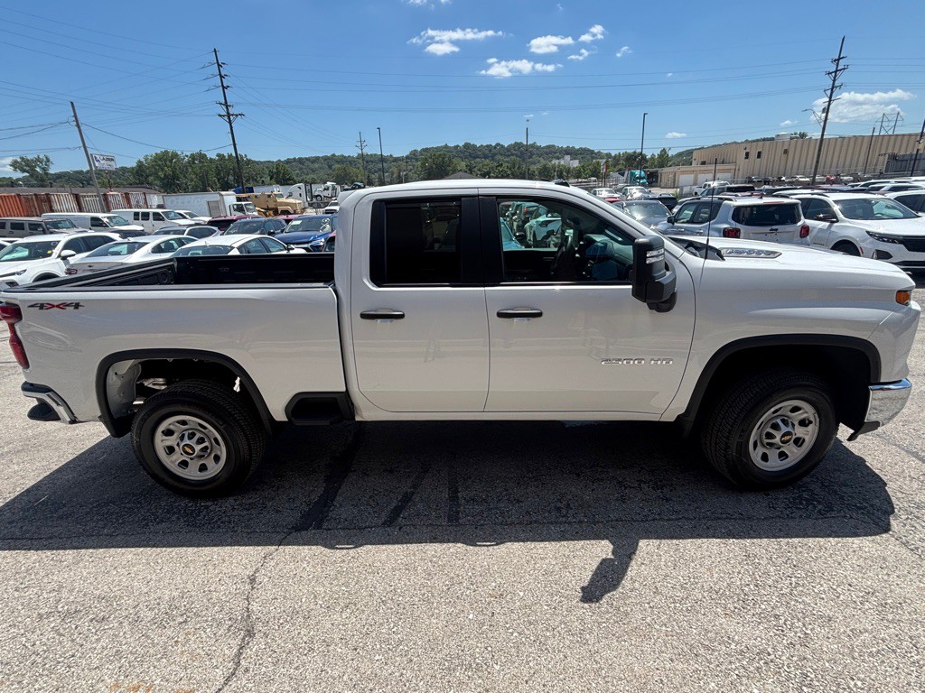2024 Chevrolet Silverado 1500 Image 7