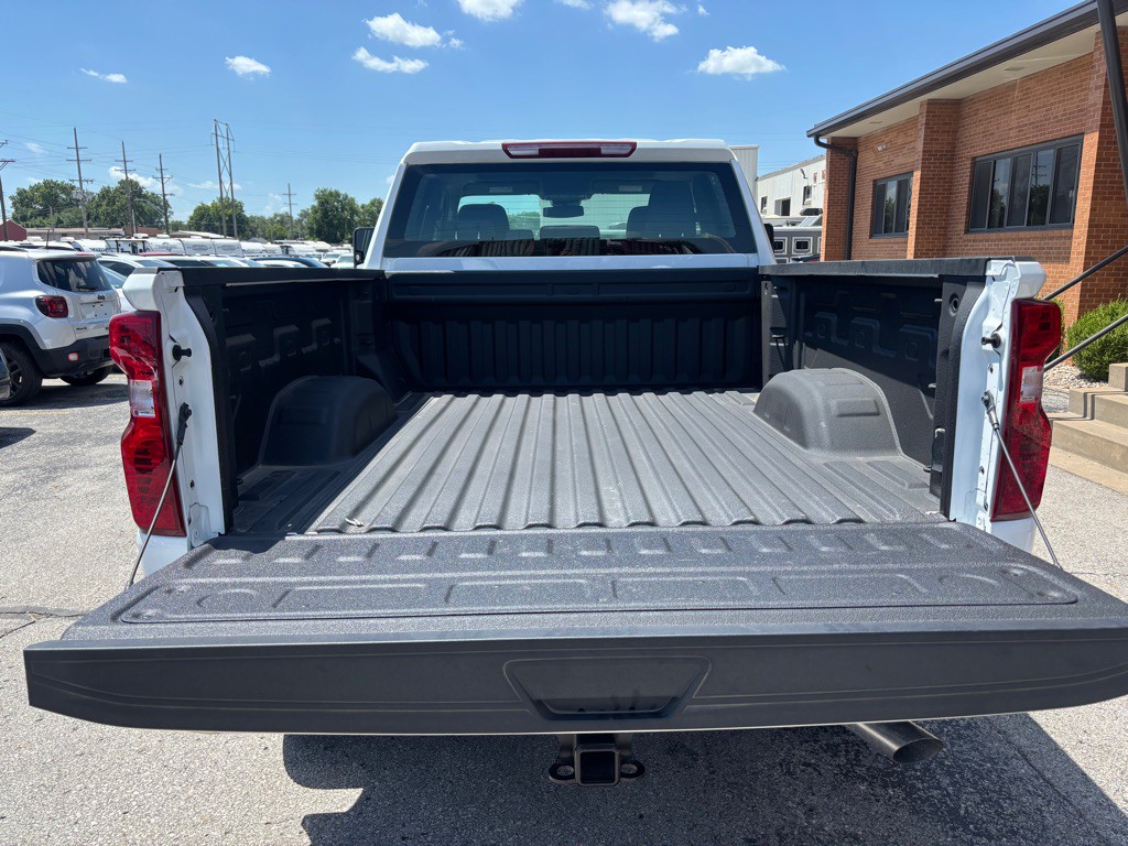 2024 Chevrolet Silverado 1500 Image 11