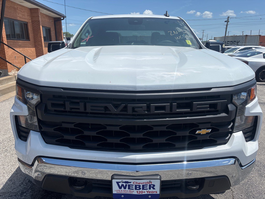 2024 Chevrolet Silverado 1500 Image 3