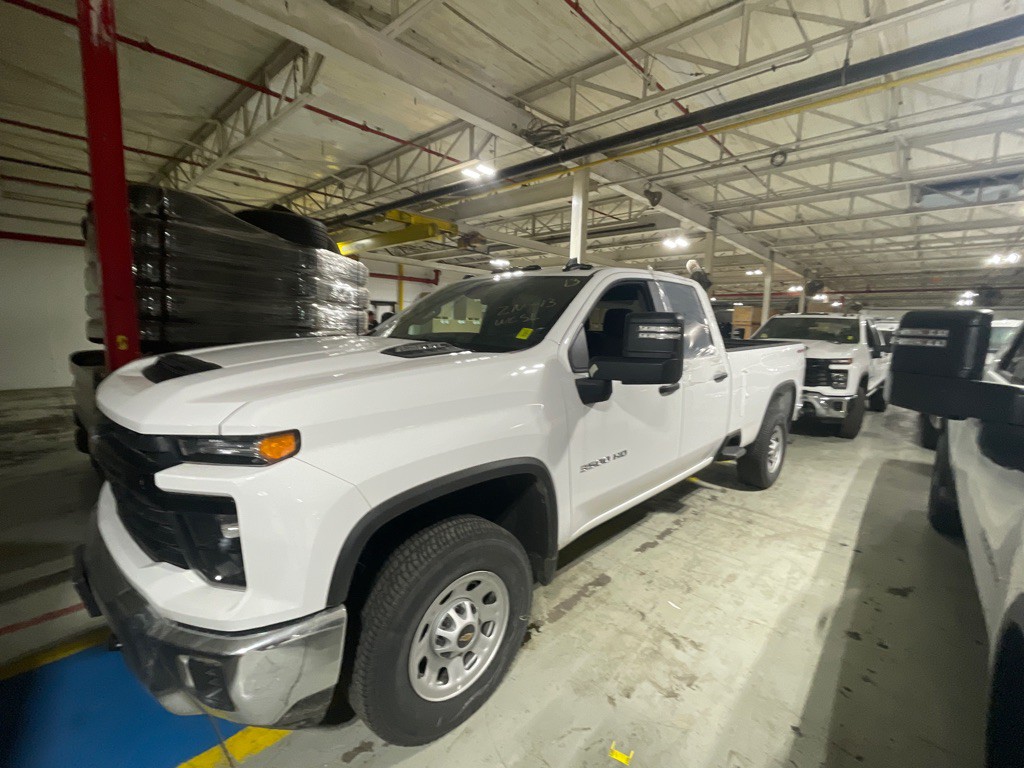 2024 Chevrolet Silverado 1500 Image 3