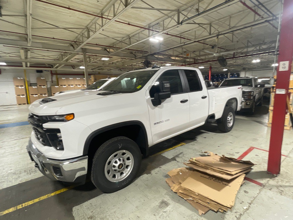 2024 Chevrolet Silverado 1500 Image 3
