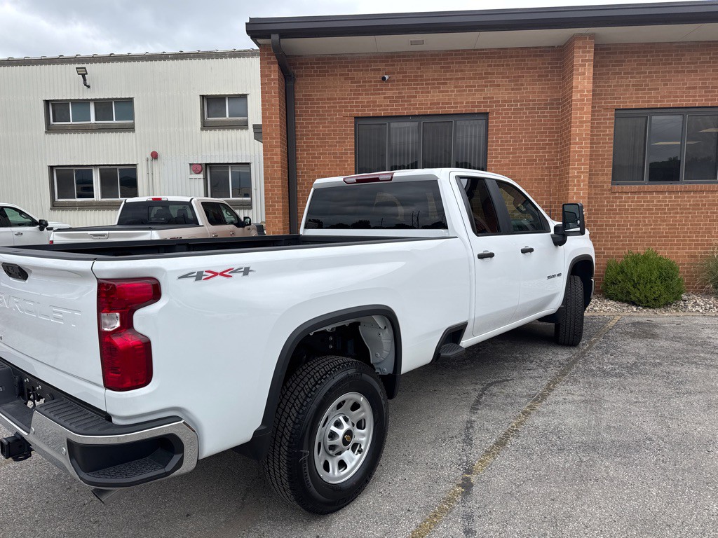 2024 Chevrolet Silverado 1500 Image 6