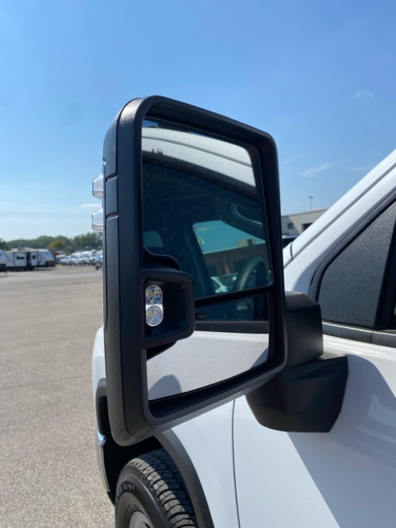 2024 Chevrolet Silverado 1500 Image 15