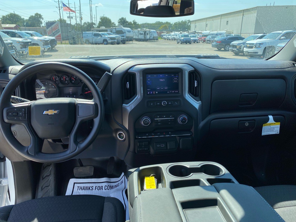 2024 Chevrolet Silverado 1500 Image 18