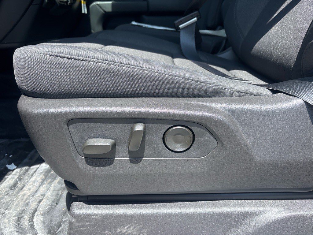2024 Chevrolet Silverado 1500 Image 14