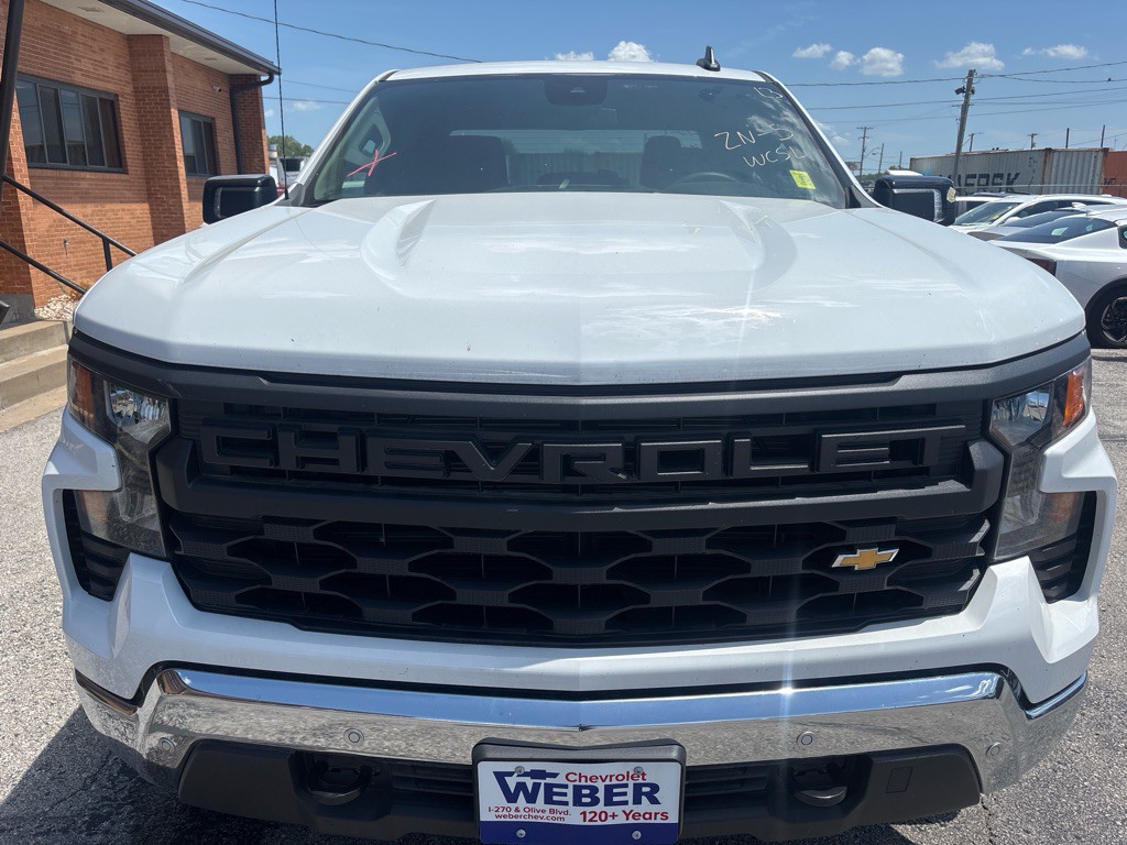 2024 Chevrolet Silverado 1500 Image 3
