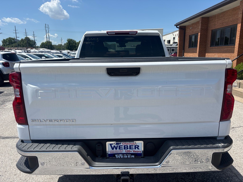2024 Chevrolet Silverado 1500 Image 8