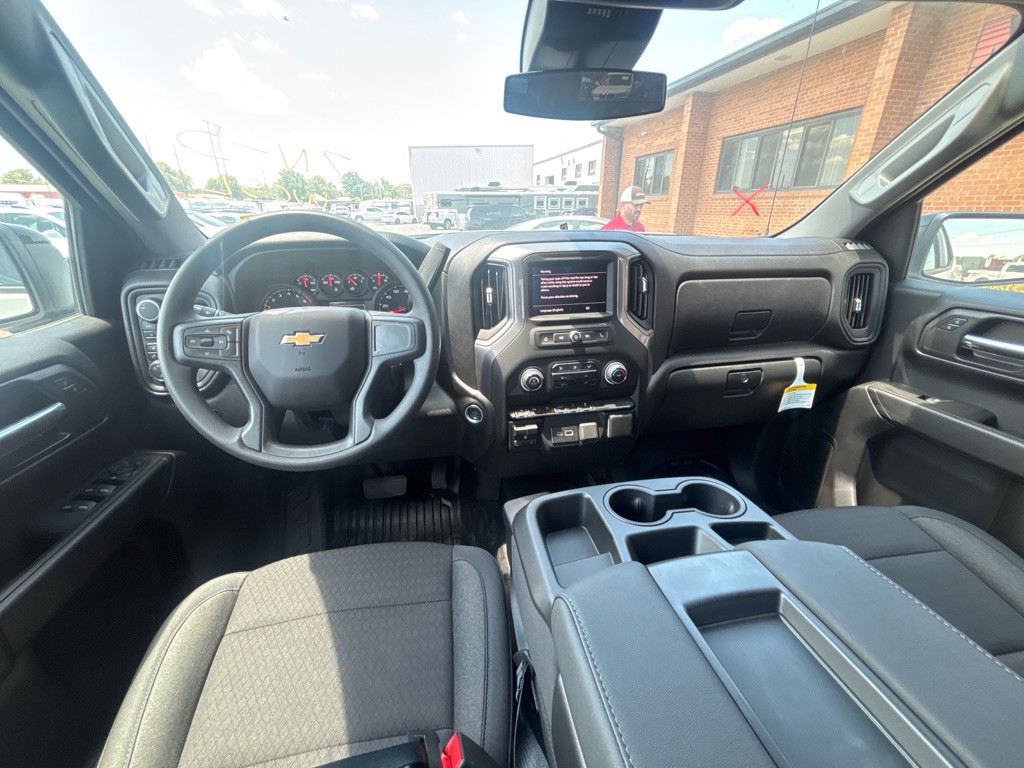2024 Chevrolet Silverado 1500 Image 17