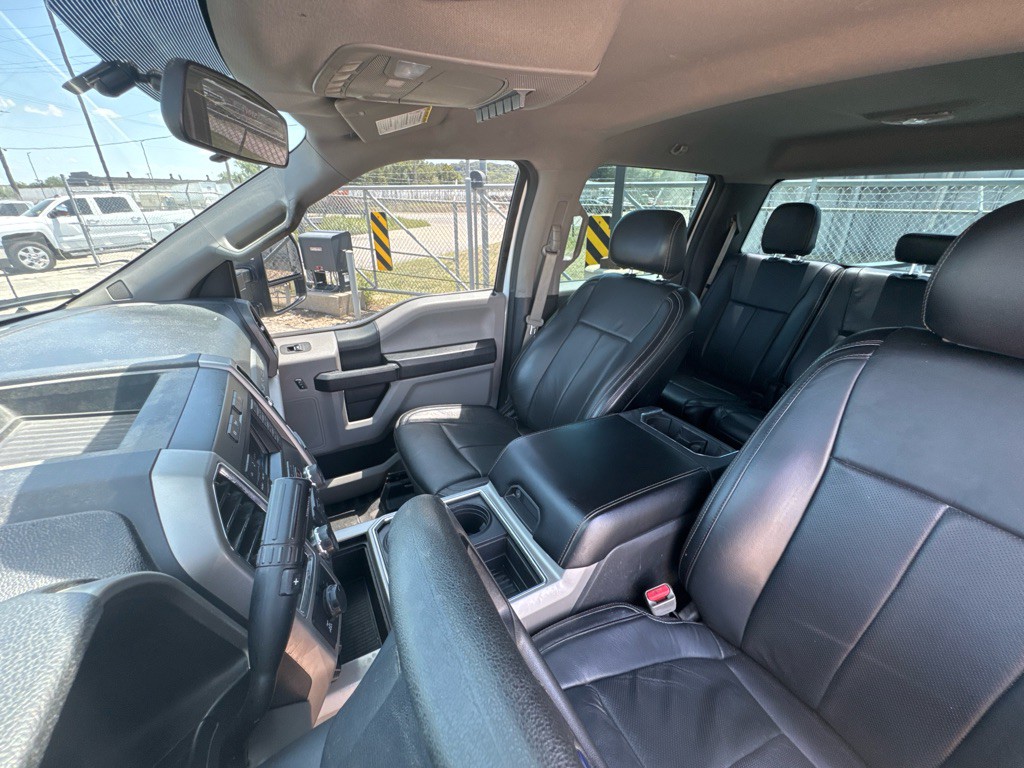 2017 Ford F-250 Image 32