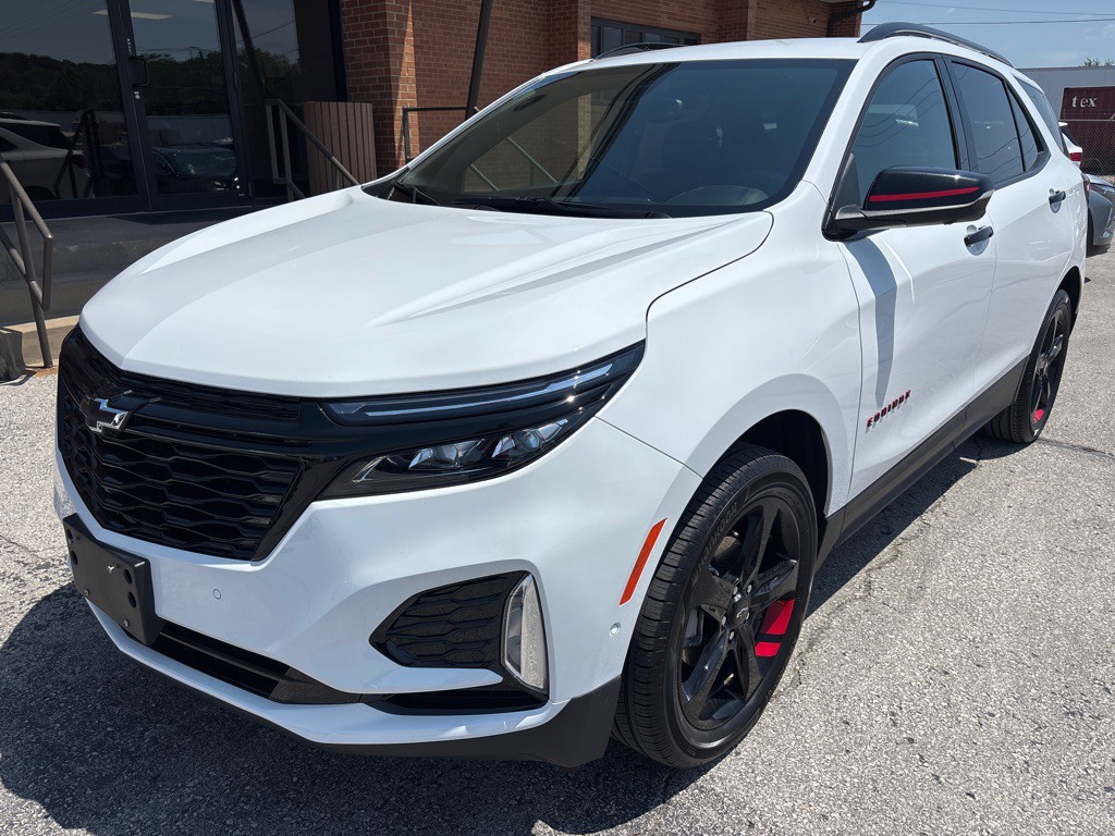 2024 Chevrolet Equinox Image 2