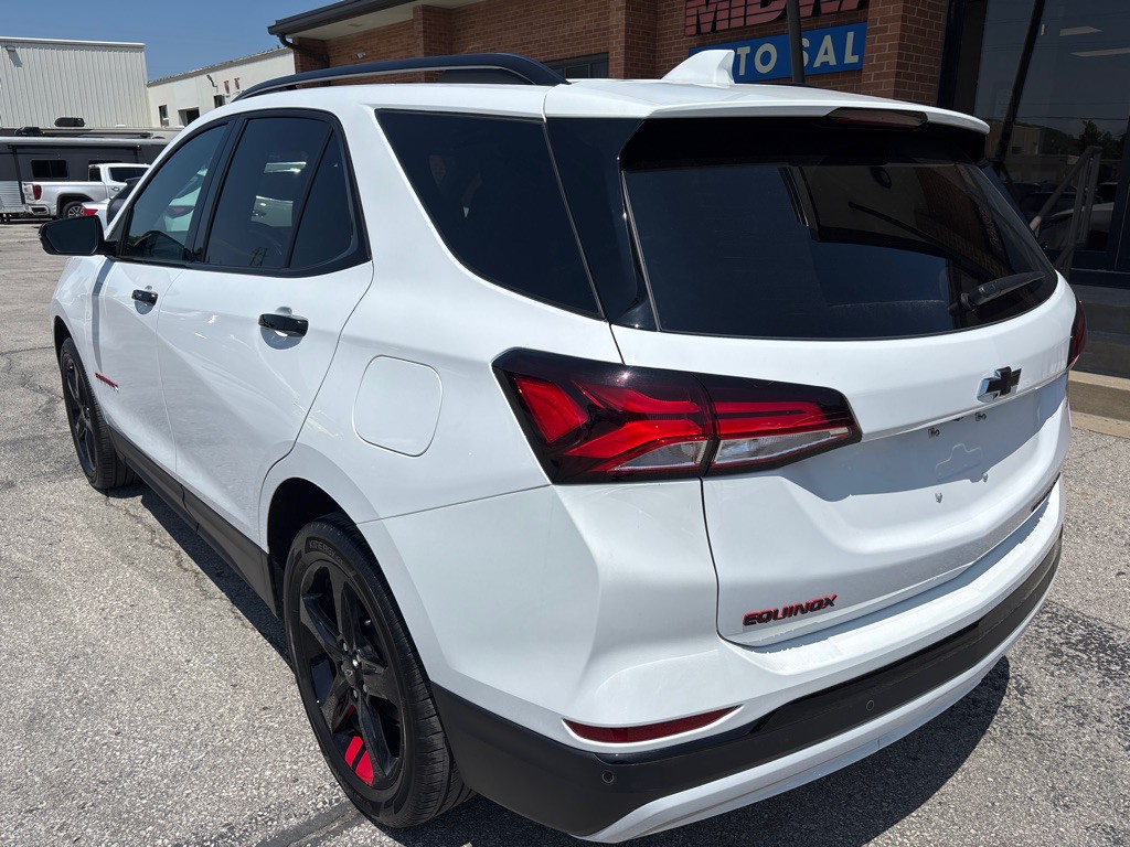 2024 Chevrolet Equinox Image 8