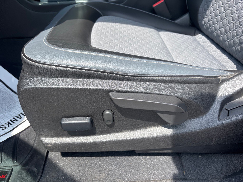 2022 Chevrolet Colorado Image 15