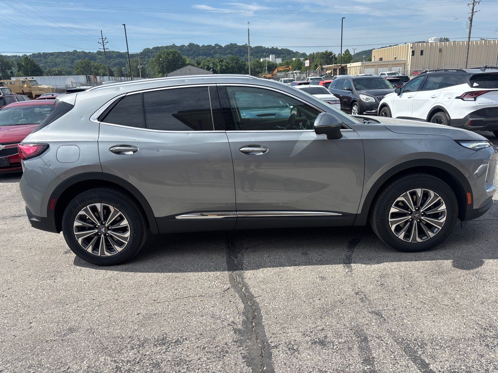 2025 Buick Envision Image 3