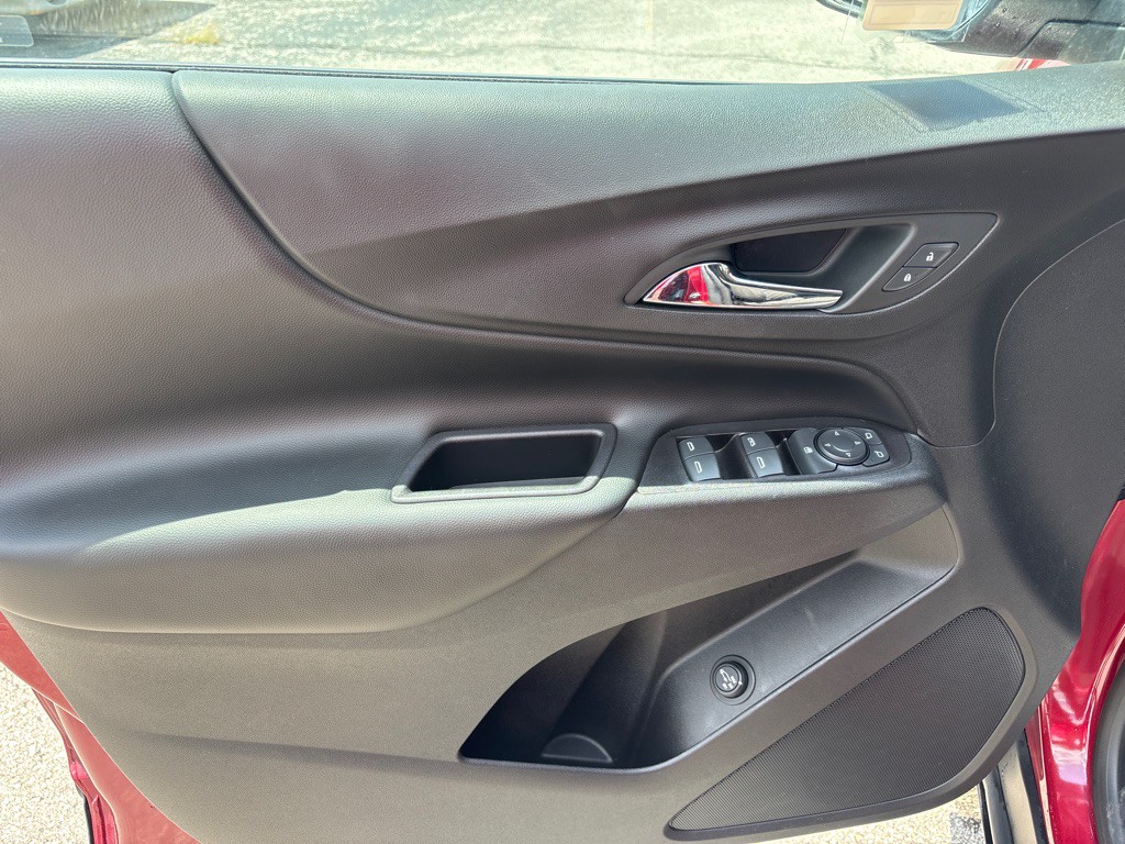 2018 Chevrolet Equinox Image 14
