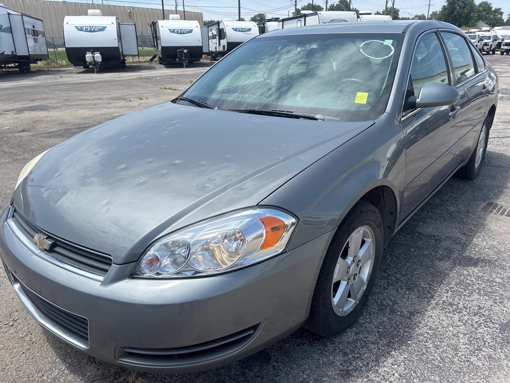2008 Chevrolet Impala Image 2