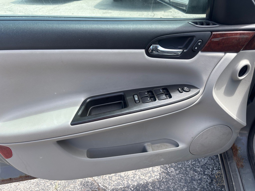 2008 Chevrolet Impala Image 14