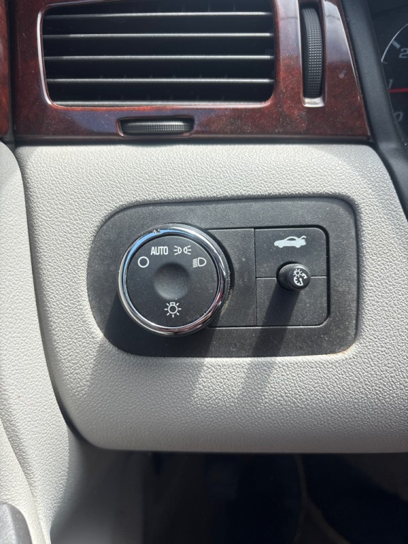 2008 Chevrolet Impala Image 22
