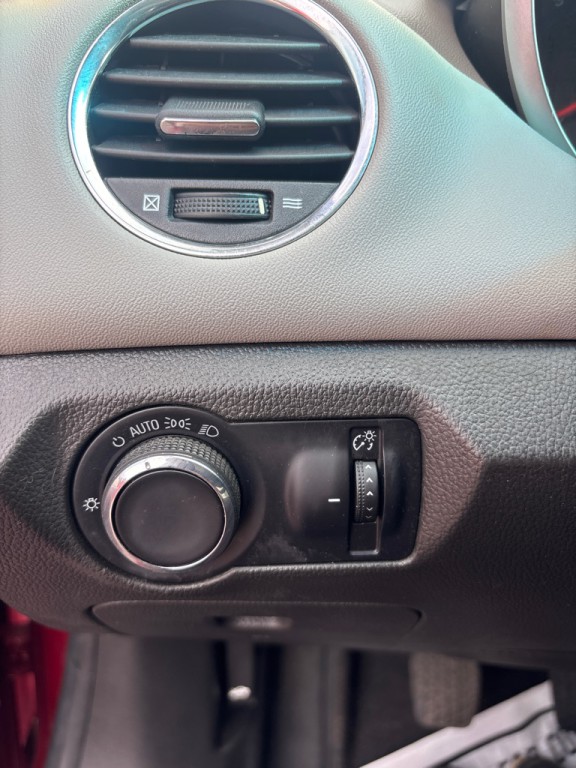 2012 Chevrolet Cruze Image 18