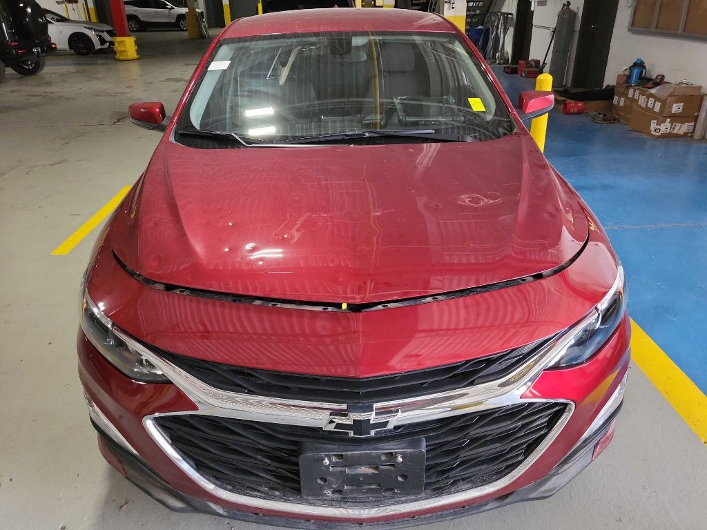 2021 Chevrolet Malibu Image 2