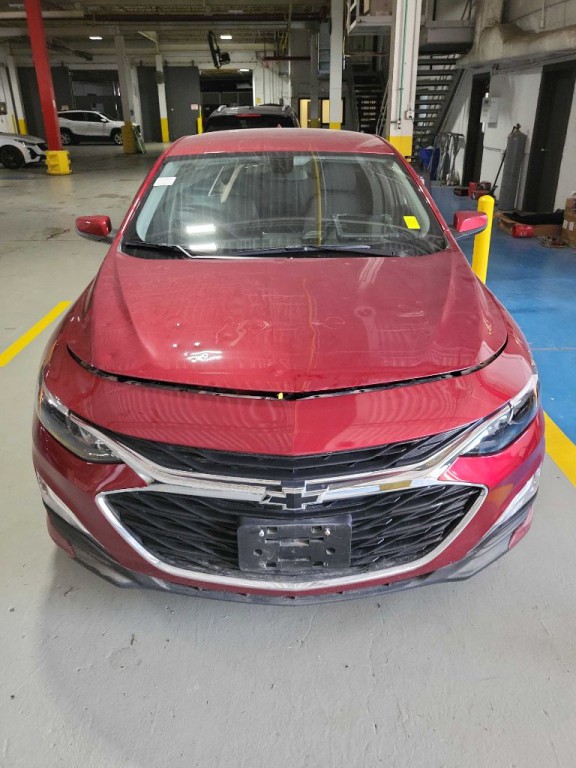 2021 Chevrolet Malibu Image 3