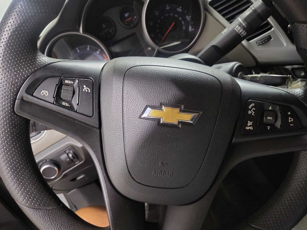 2013 Chevrolet Cruze Image 14