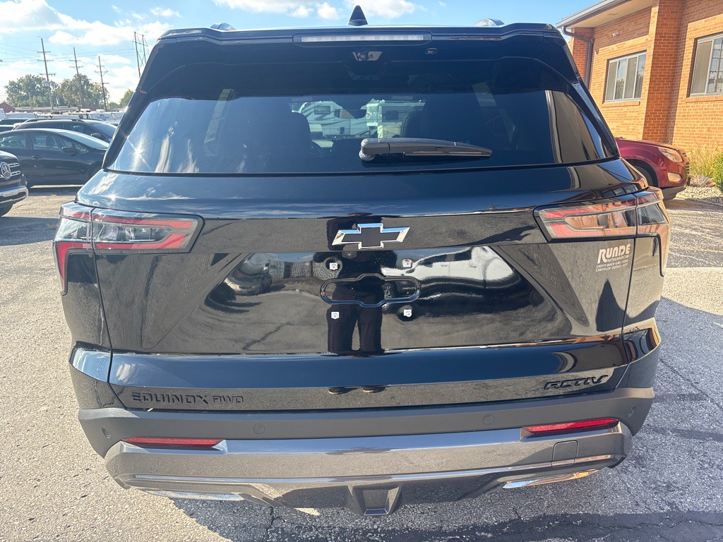 2025 Chevrolet Equinox Image 8