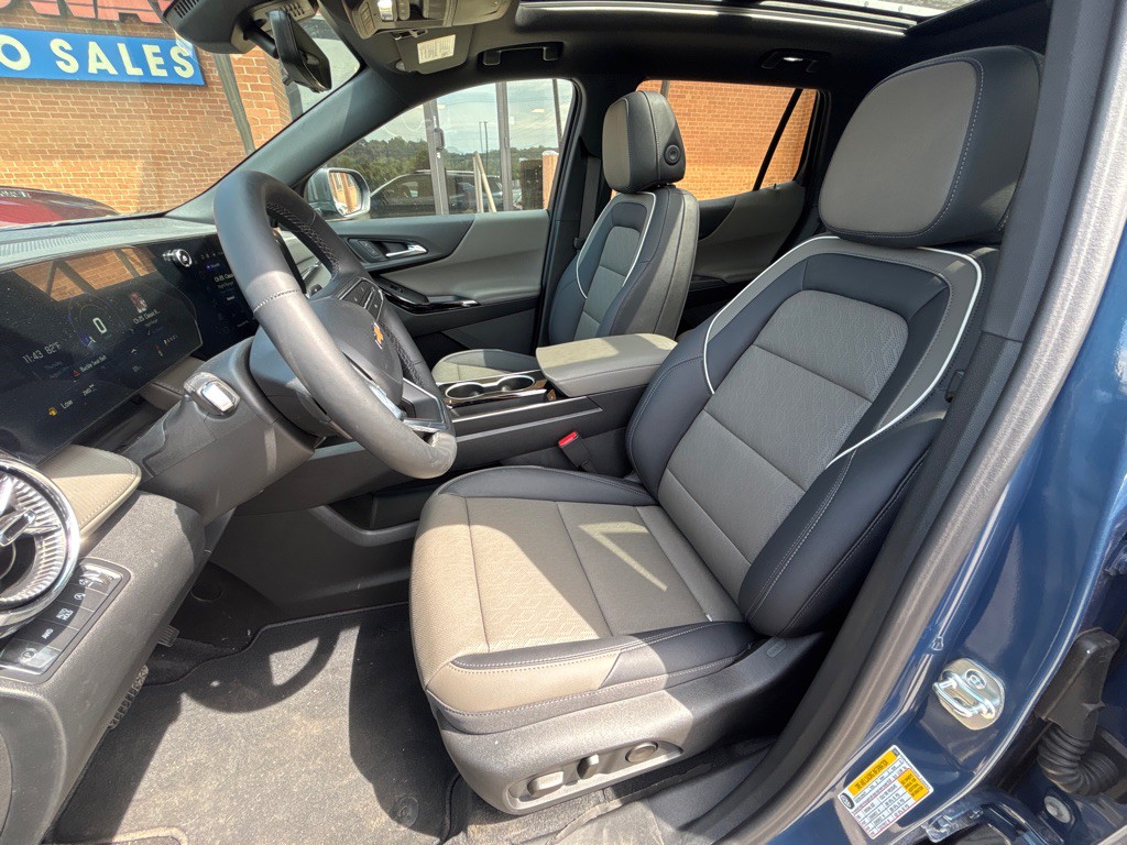 2025 Chevrolet Equinox Image 11