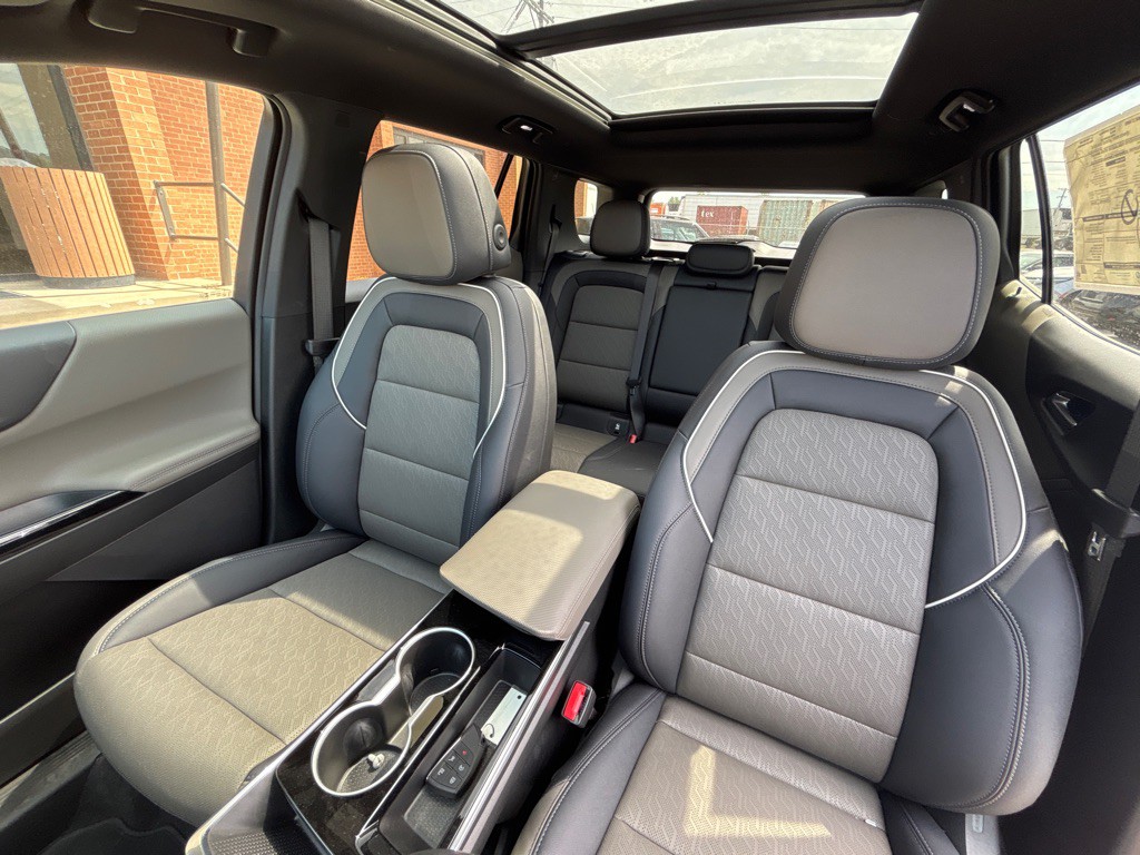 2025 Chevrolet Equinox Image 13