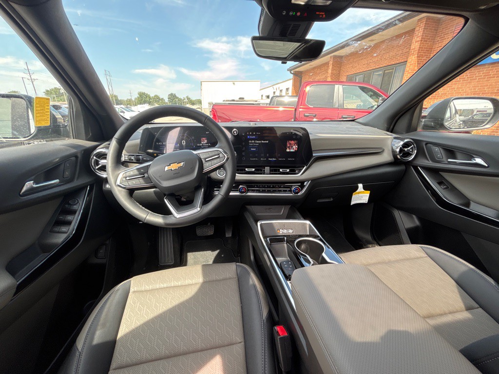 2025 Chevrolet Equinox Image 16