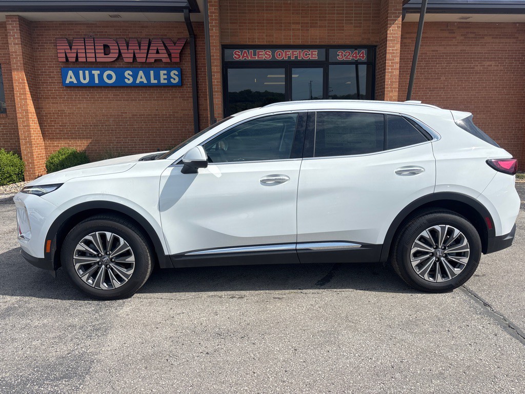 2025 Buick Envision Image 1