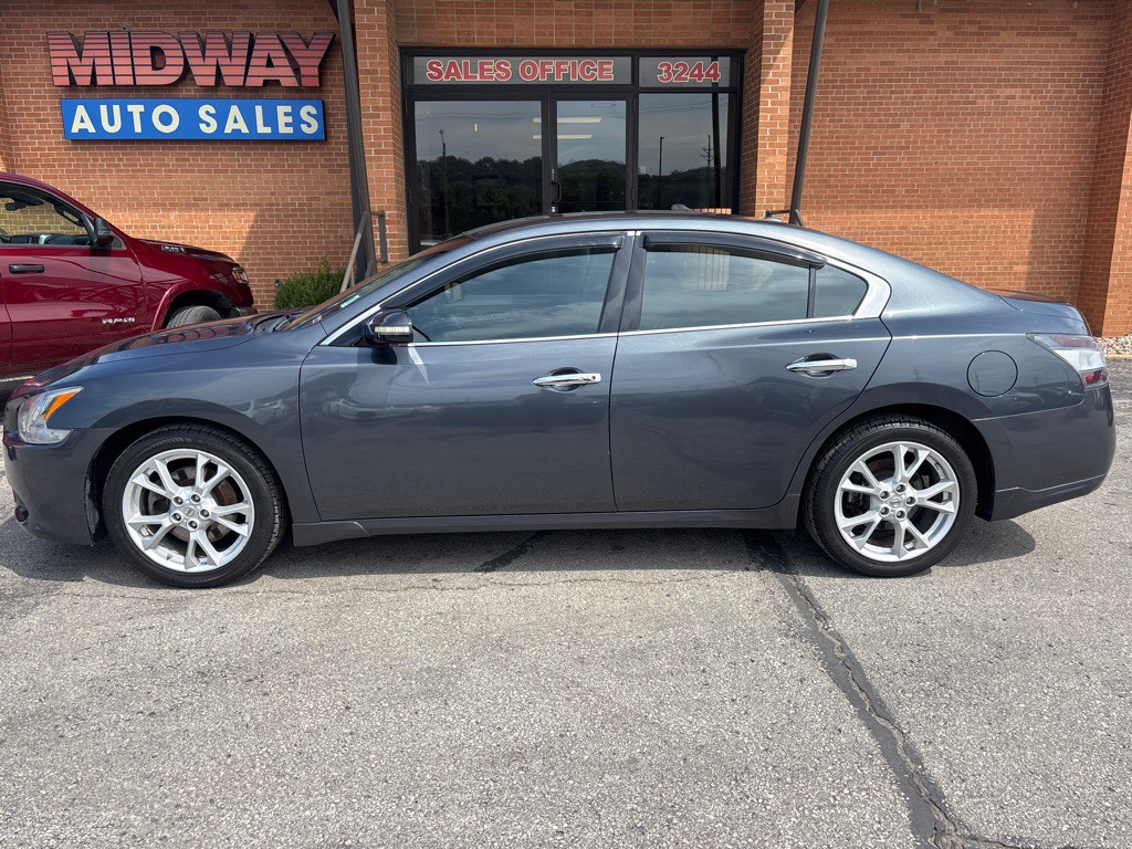 2013 Nissan Maxima Image 1