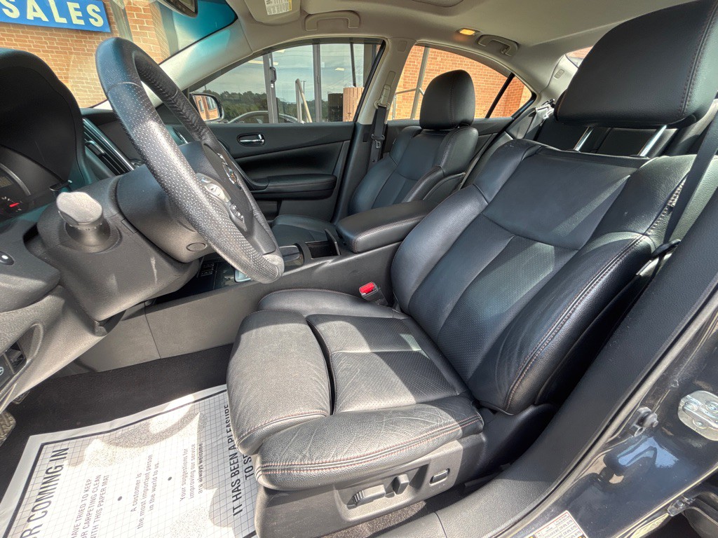2013 Nissan Maxima Image 12